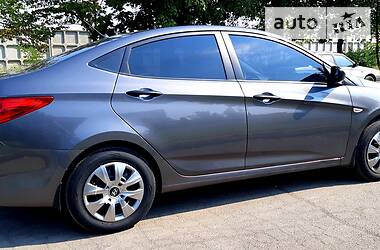 Седан Hyundai Accent 2012 в 