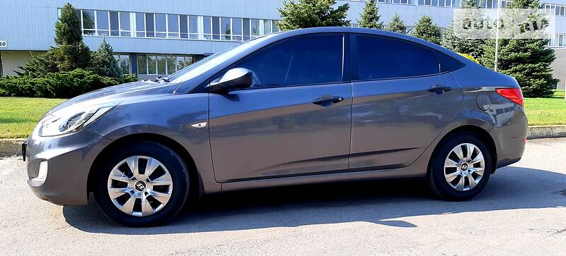 Седан Hyundai Accent 2012 в Дніпрі