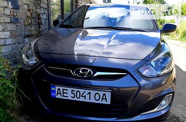 Седан Hyundai Accent 2012 в 