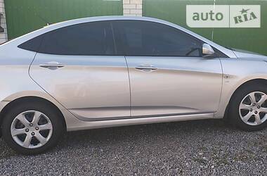 Седан Hyundai Accent 2012 в Хмельнике