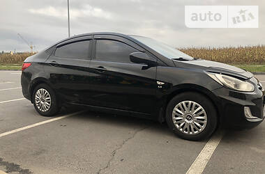 Седан Hyundai Accent 2012 в Виннице