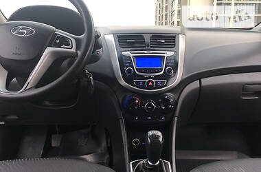 Седан Hyundai Accent 2012 в Виннице