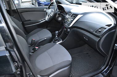 Седан Hyundai Accent 2014 в Мариуполе
