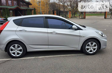 Хэтчбек Hyundai Accent 2012 в Александрие