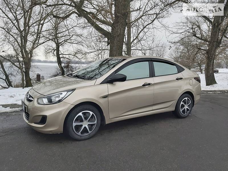 Hyundai Accent official