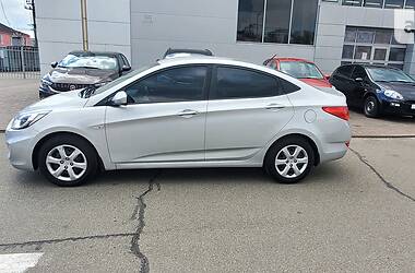 Седан Hyundai Accent 2012 в Киеве