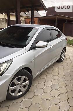 Седан Hyundai Accent 2012 в Мариуполе