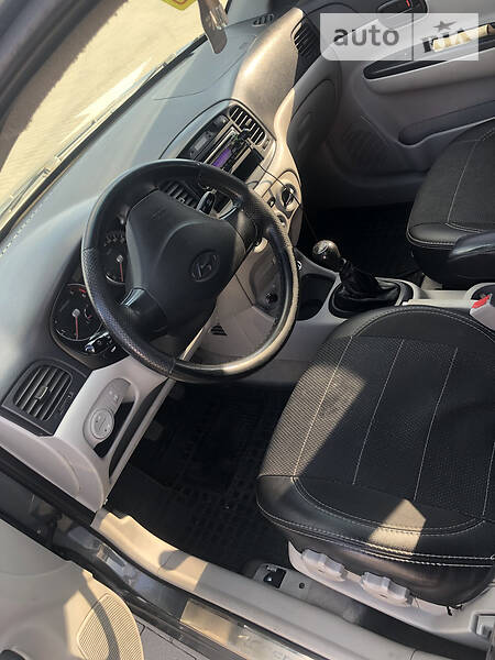 Седан Hyundai Accent 2008 в 