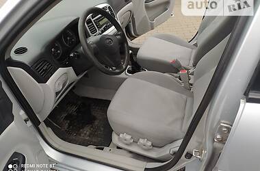 Седан Hyundai Accent 2008 в Прилуках