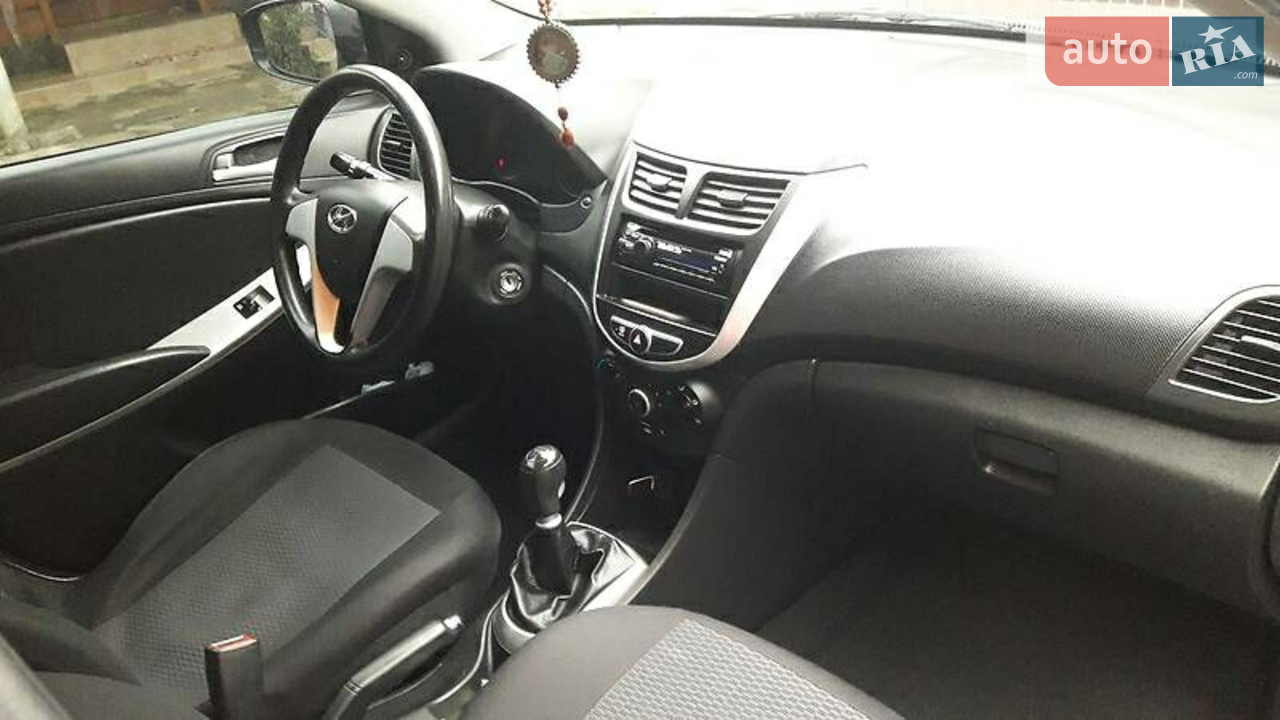 2011 Hyundai Accent - мініатюра 13