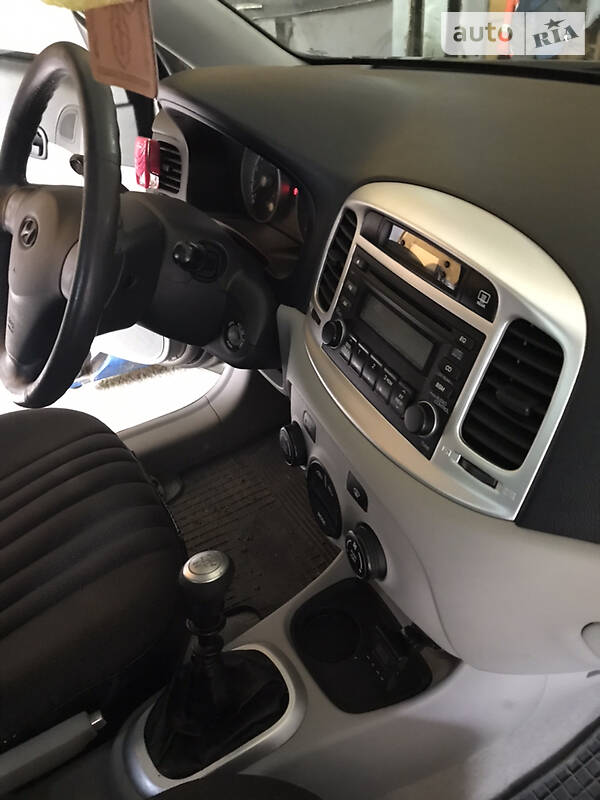 Седан Hyundai Accent 2008 в Первомайске