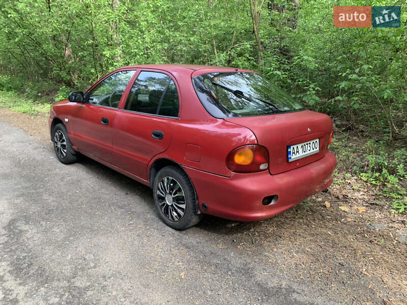 Седан Hyundai Accent 1995 в Києві