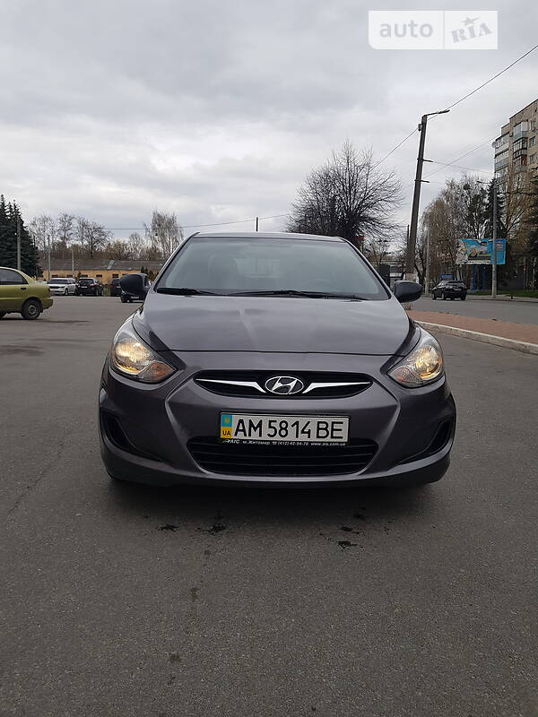 Седан Hyundai Accent 2011 в Житомире