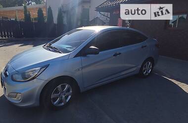 Седан Hyundai Accent 2012 в Львове