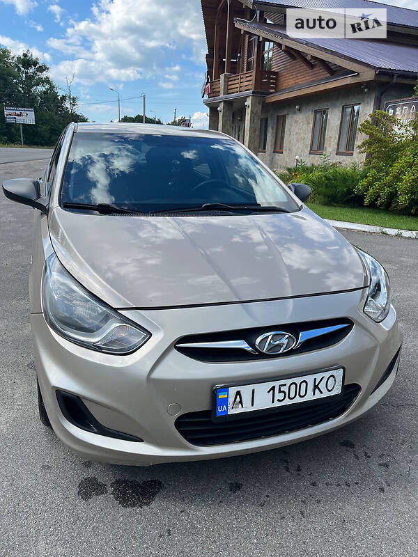 Седан Hyundai Accent 2014 в Макарові