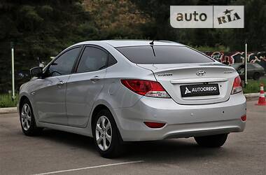 Седан Hyundai Accent 2012 в 