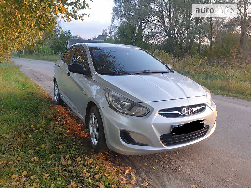 Hyundai Accent