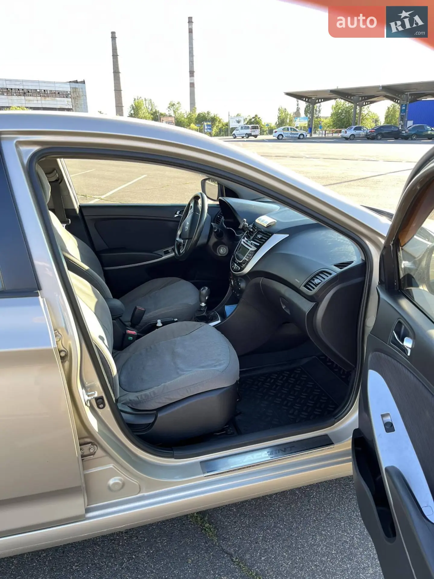 2012 Hyundai Accent - мініатюра 31
