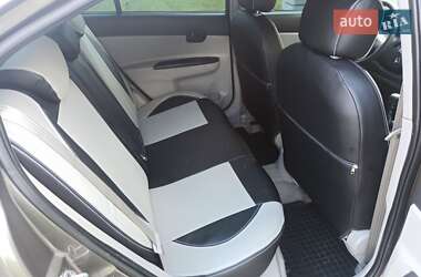 Седан Hyundai Accent 2008 в 