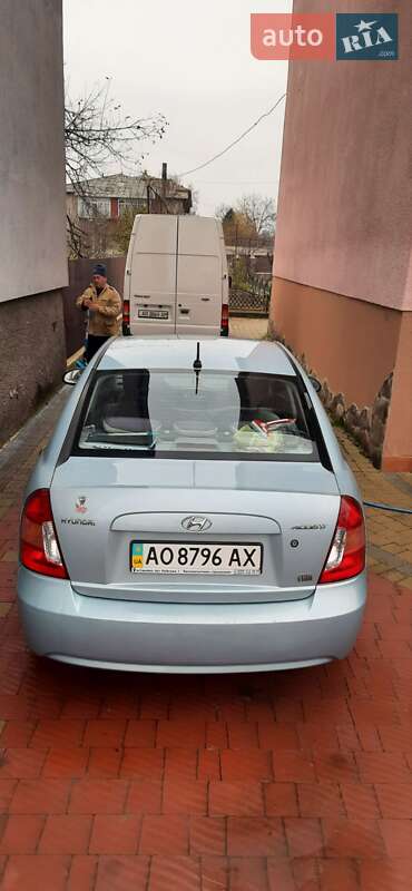 Седан Hyundai Accent 2008 в Сваляві