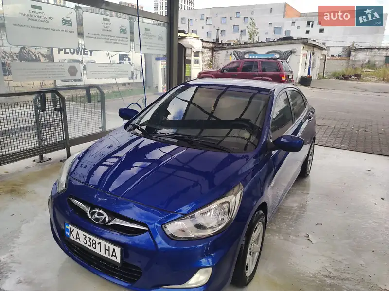 Hyundai Accent