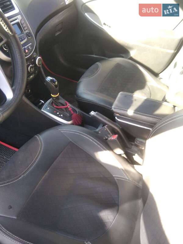 Седан Hyundai Accent 2016 в Кропивницком