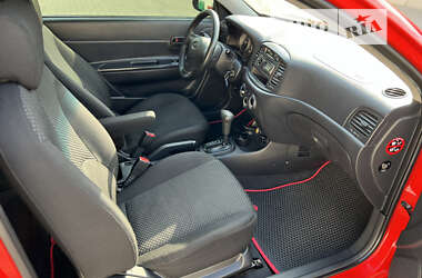 Хэтчбек Hyundai Accent 2008 в 