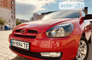 Хэтчбек Hyundai Accent 2008 в 