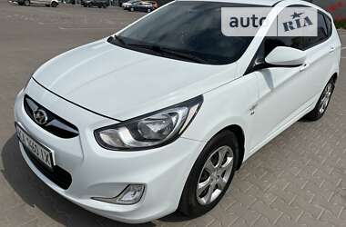 Хэтчбек Hyundai Accent 2012 в Киеве