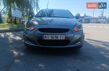 Хэтчбек Hyundai Accent 2014 в 