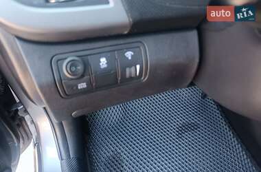 Хэтчбек Hyundai Accent 2014 в 