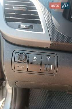 Хэтчбек Hyundai Accent 2014 в 