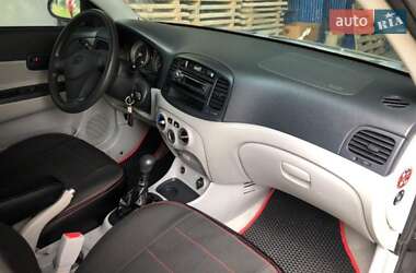 Седан Hyundai Accent 2008 в Ивано-Франковске