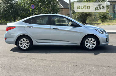 Седан Hyundai Accent 2011 в 