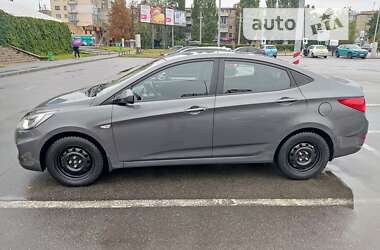 Седан Hyundai Accent 2012 в 