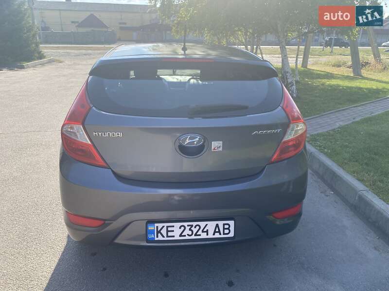 Хетчбек Hyundai Accent 2012 в Павлограді