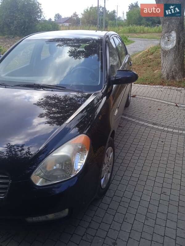 Седан Hyundai Accent 2008 в Носовке