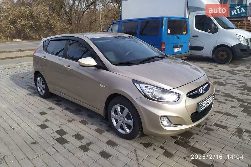 Hyundai Accent 2012