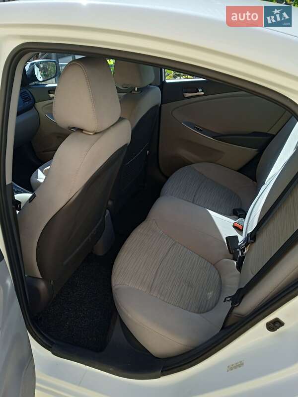 Седан Hyundai Accent 2014 в Кропивницком фото 4 Седан Hyundai Accent 2014 в Кропивницком