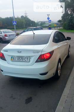 Седан Hyundai Accent 2011 в Вышгороде