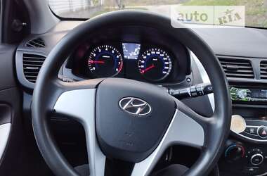 Седан Hyundai Accent 2013 в Кременчуці