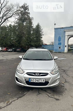 Седан Hyundai Accent 2012 в Ужгороді
