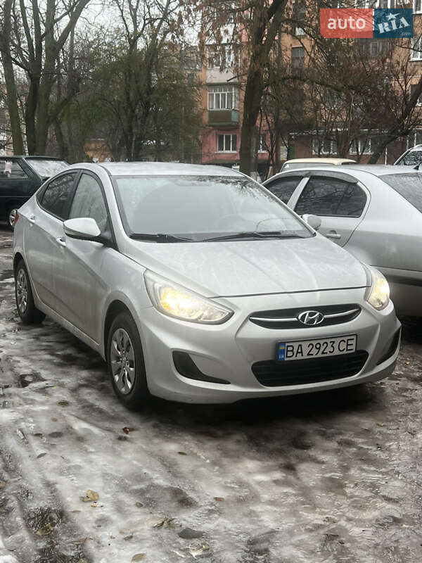 Hyundai Accent 2016