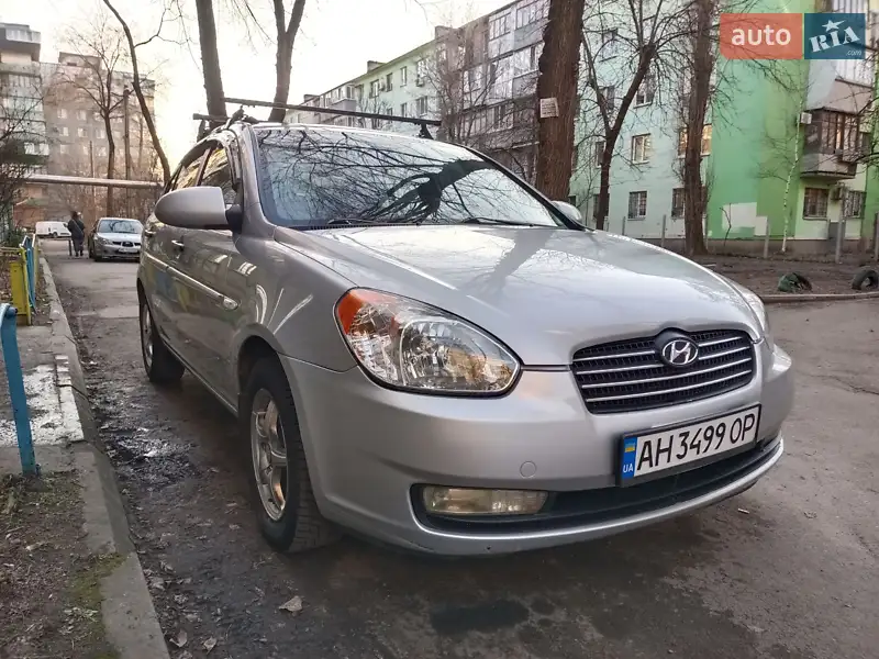 Hyundai Accent