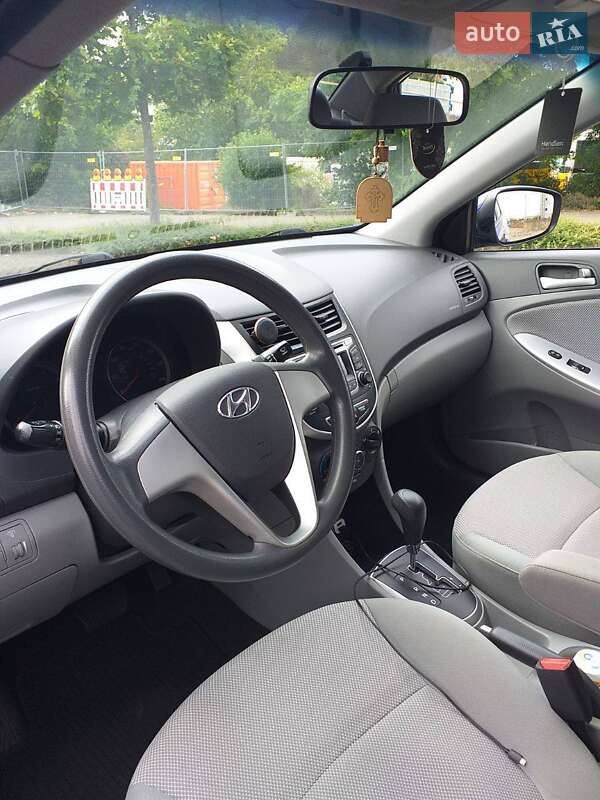 Седан Hyundai Accent 2014 в Запоріжжі