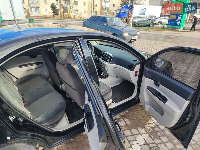 Седан Hyundai Accent 2008 в Виннице