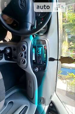 Хэтчбек Hyundai Accent 2008 в 