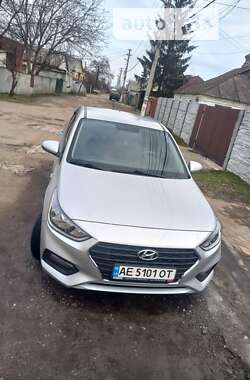 Седан Hyundai Accent 2018 в Днепре