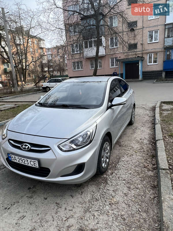 Седан Hyundai Accent 2016 в Кропивницком