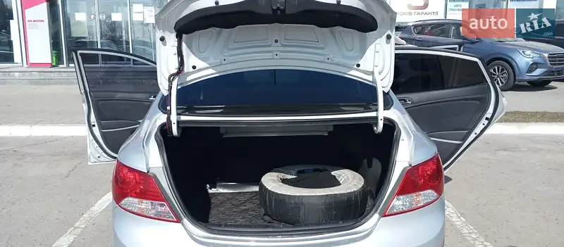 Hyundai Accent